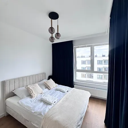 Forest Vi Urbino * Βαρσοβία